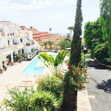 In Windsor Park * Costa Adeje (Tenerife)